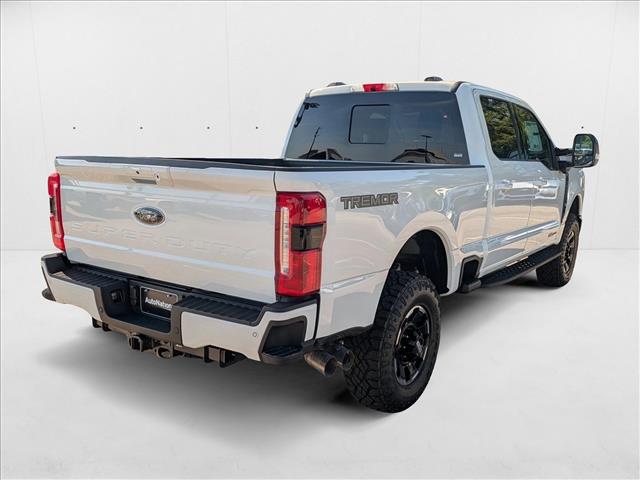 2025 Ford F-250 Lariat photo 3