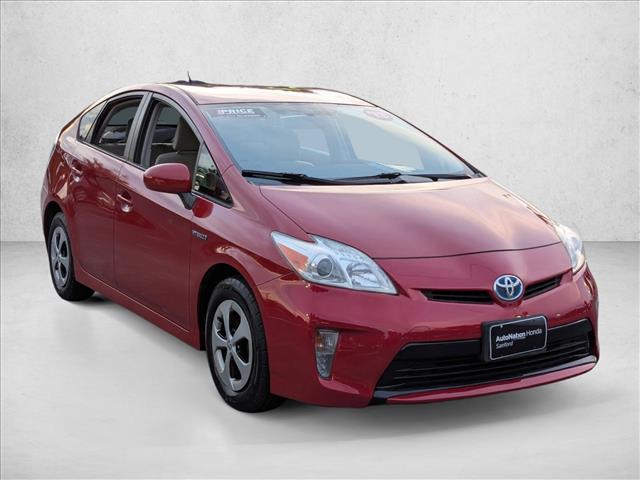 2013 Toyota Prius Two photo 3