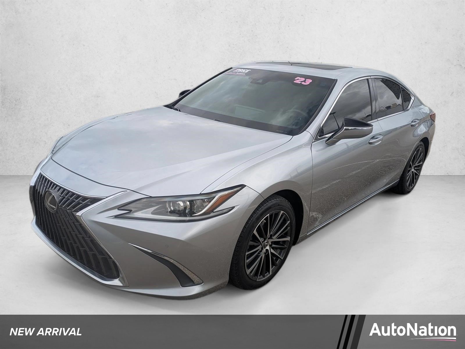 2023 Lexus ES 350 350's photo