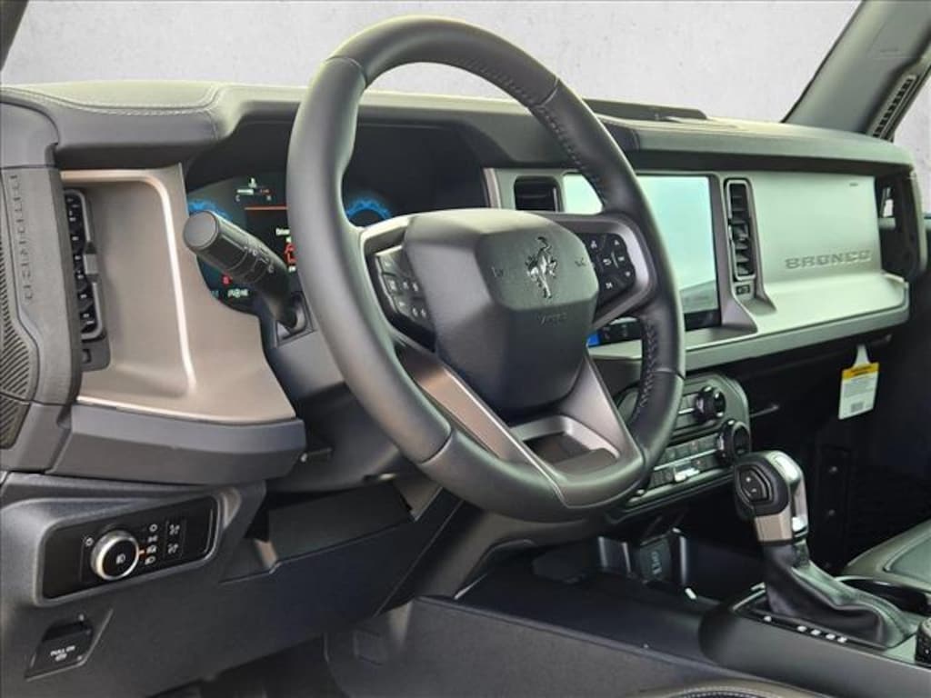 New 2025 Ford Bronco Outer Banks SUV