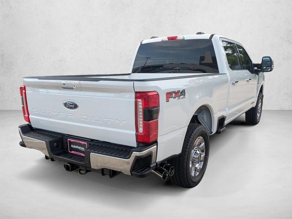 New 2026 Ford F-250 LARIAT Truck Crew Cab