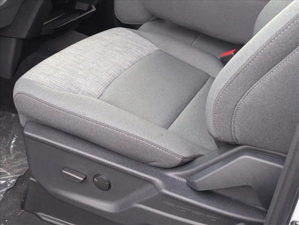 New 2026 Ford F-350 XLT Truck Crew Cab