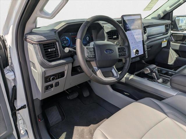 2025 Ford F-150 Lightning photo 2
