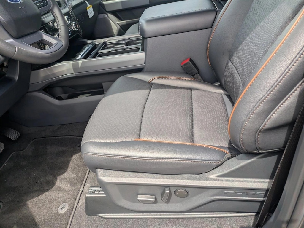 New 2026 Ford F-250 LARIAT Truck Crew Cab