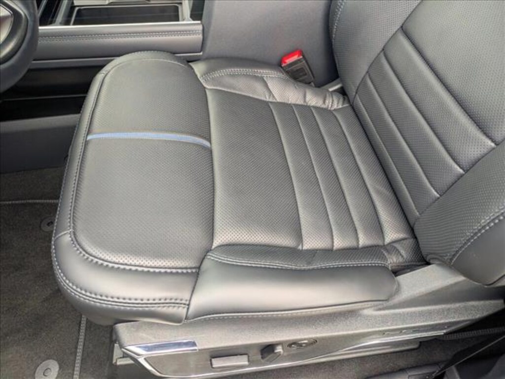 New 2026 Ford F-250 Platinum Truck Crew Cab