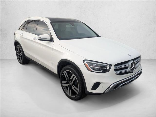 2020 Mercedes Benz GLC 300 photo 3