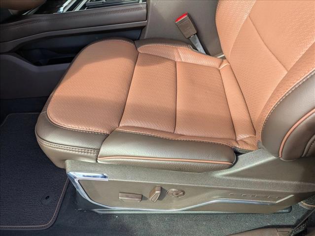 2026 Ford F-350 King Ranch photo 3