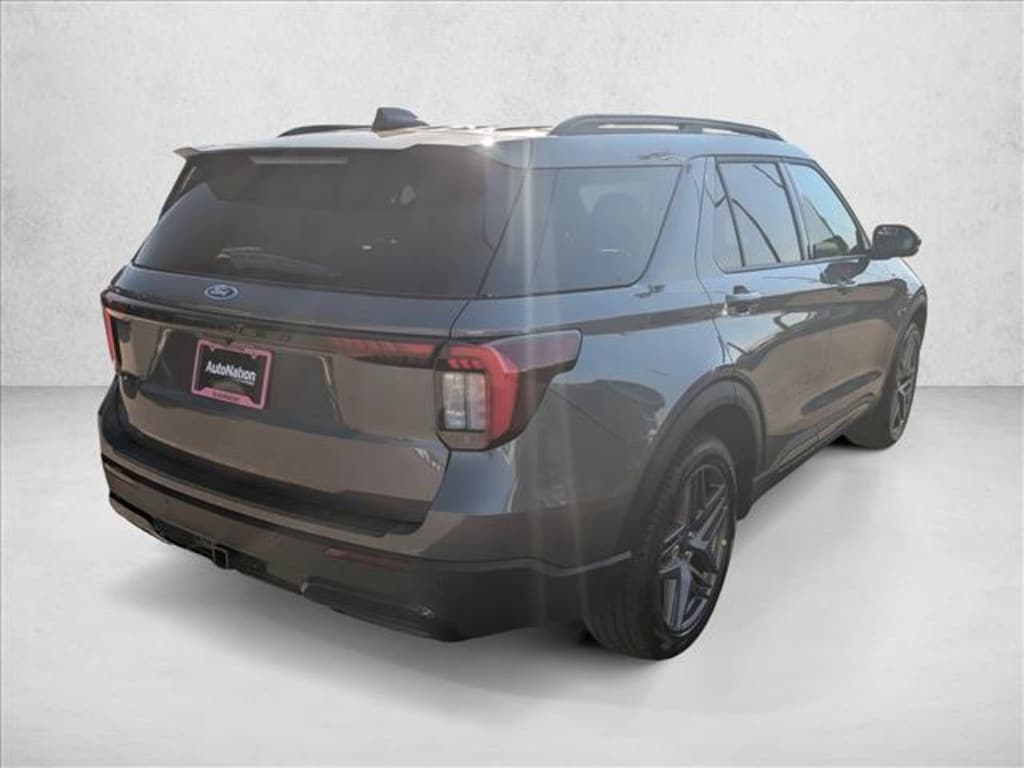 New 2026 Ford Explorer ST-Line SUV