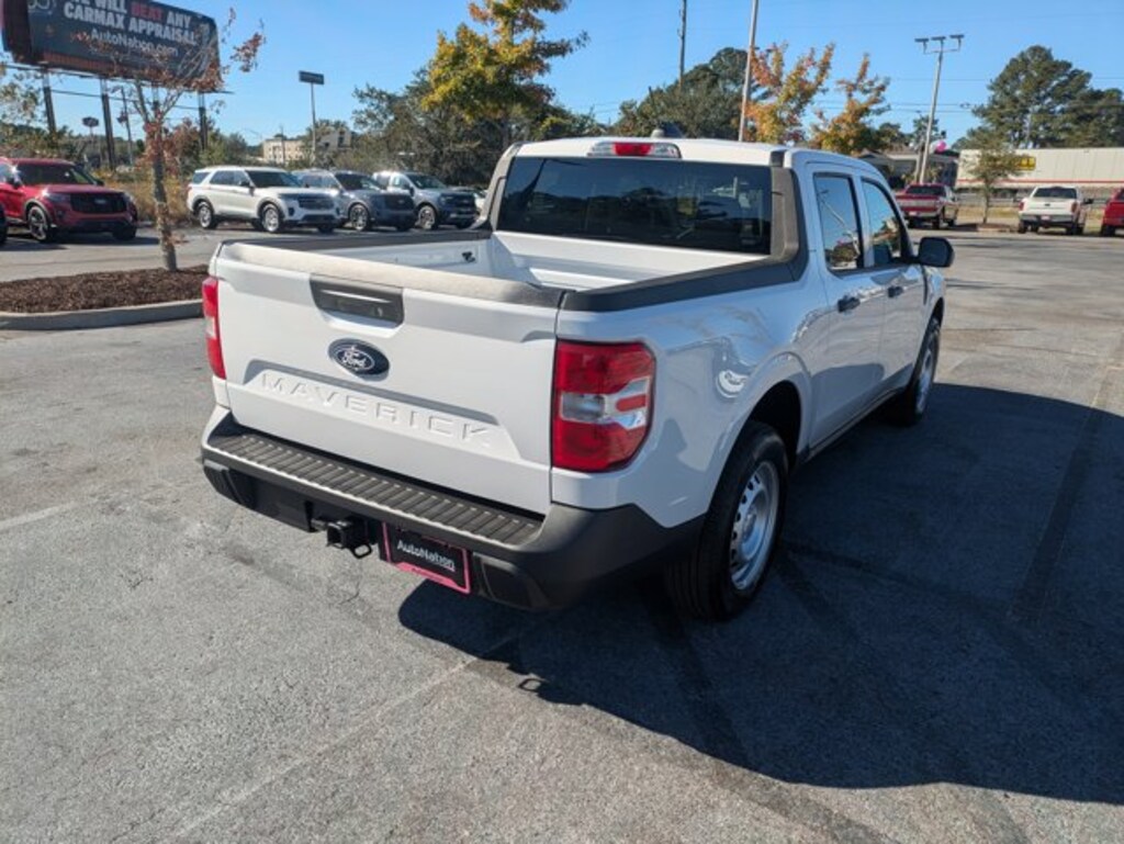 New 2025 Ford Maverick XL Truck SuperCrew