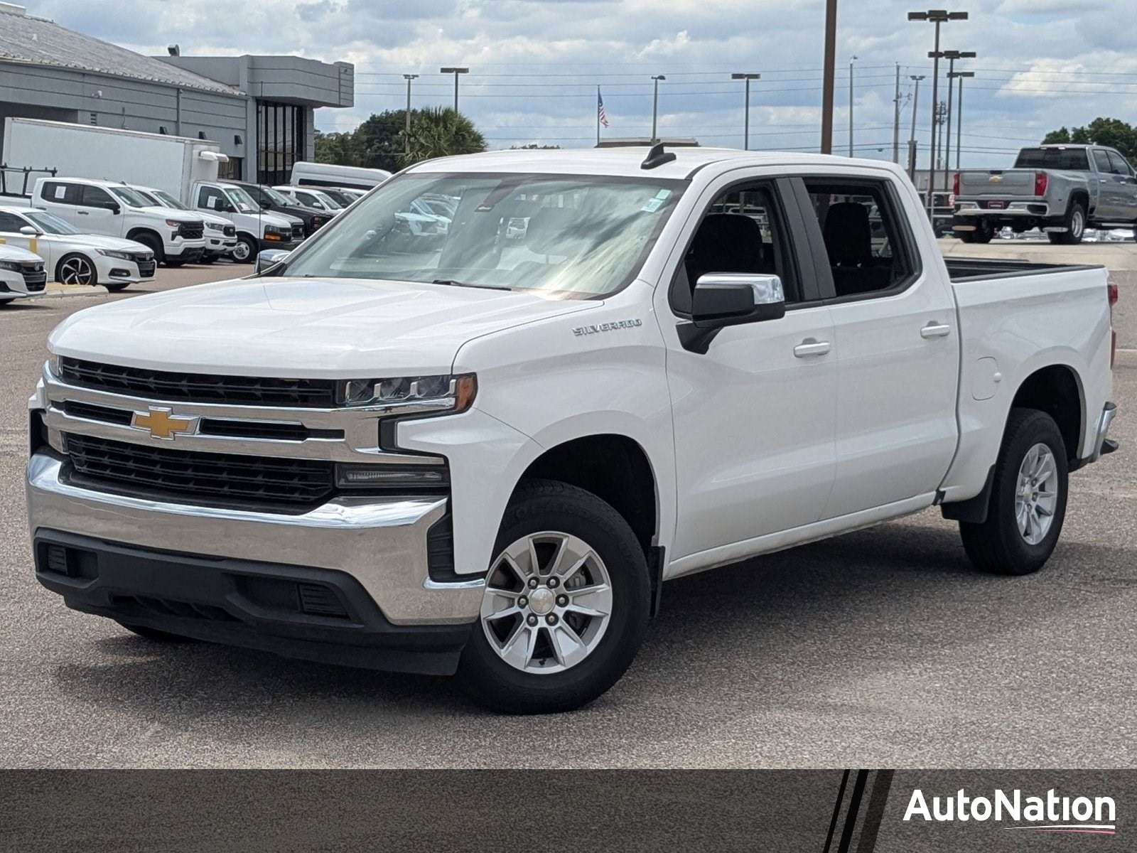 2019 Chevrolet Silverado 1500 LT Crew Cab Short Box's photo