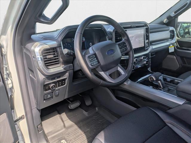 2025 Ford F-150 Lariat photo 2