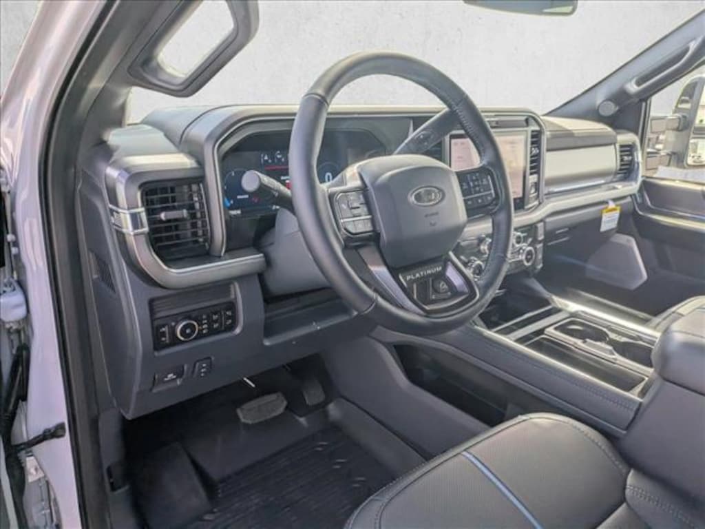 New 2026 Ford F-350 Platinum Truck Crew Cab
