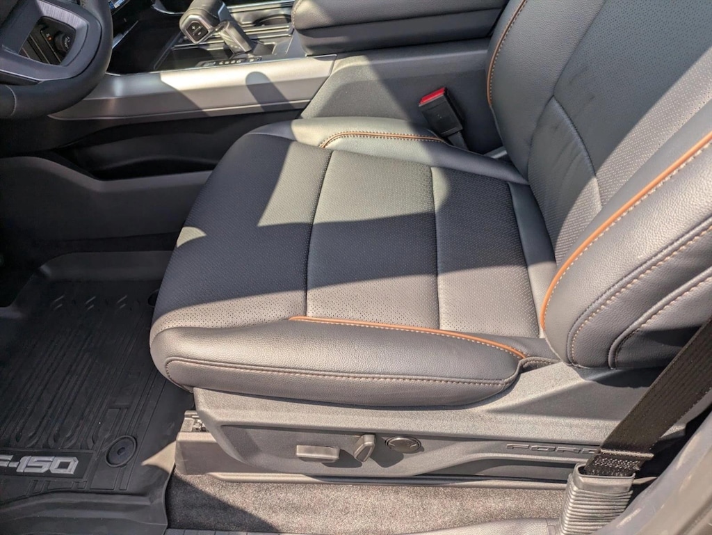 New 2026 Ford F-150 LARIAT Truck SuperCrew Cab