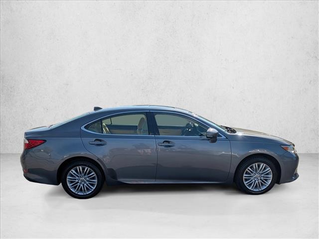 2015 Lexus ES 350 photo 4