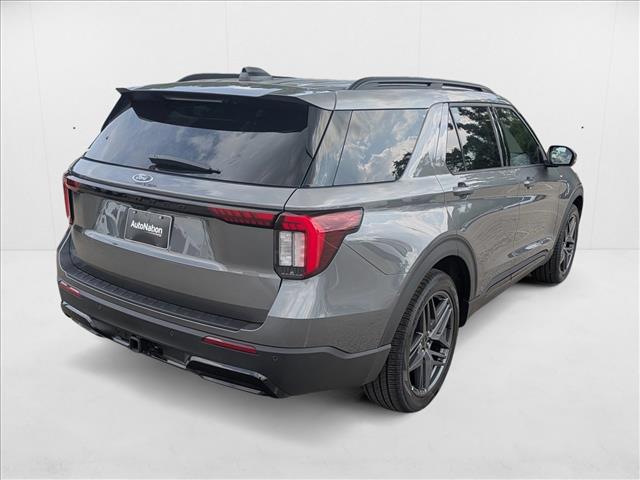 2025 Ford Explorer ST-Line photo 4