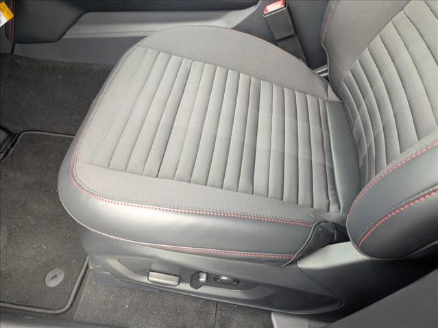 2025 Ford Explorer ST-Line photo 3