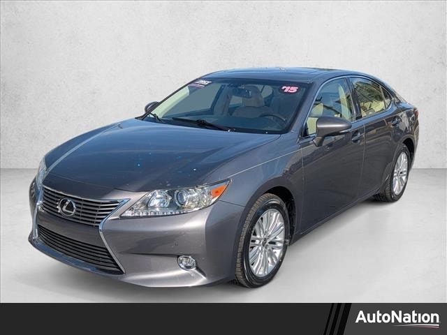 2015 Lexus ES 350's photo
