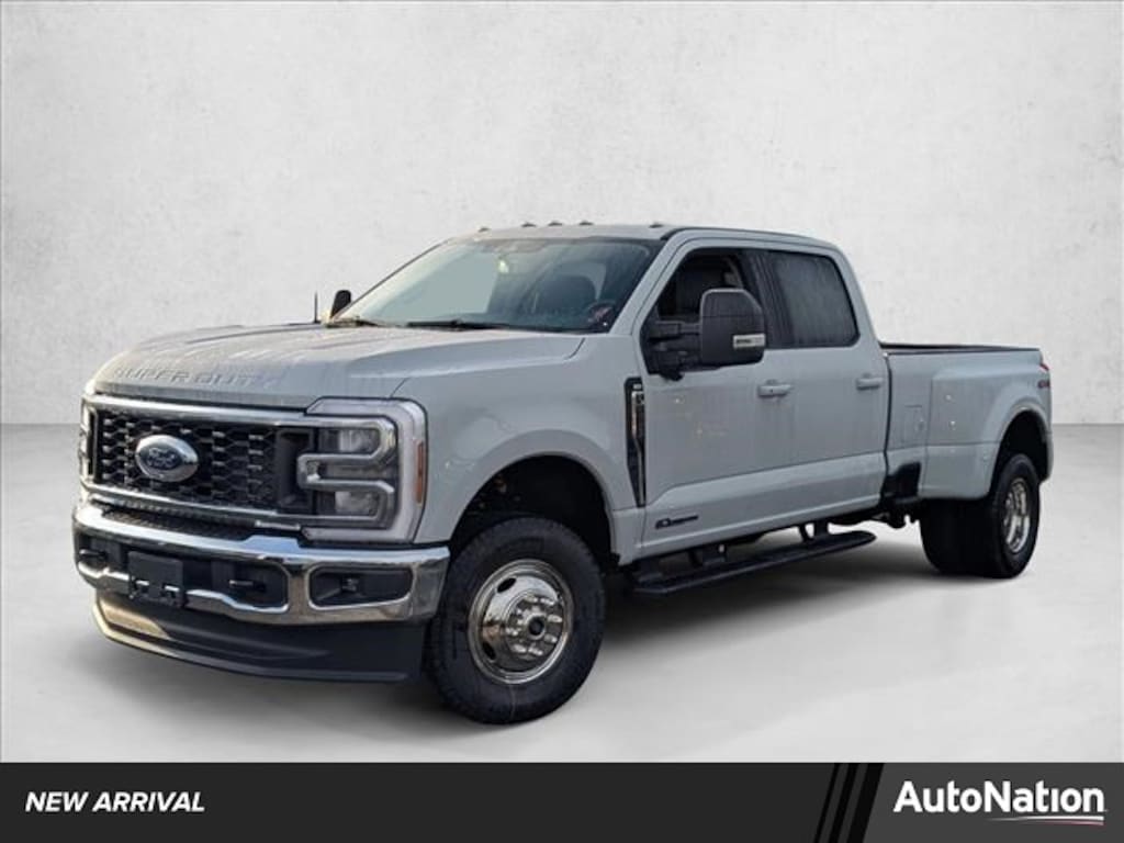 New 2026 Ford F-350 XLT Truck Crew Cab