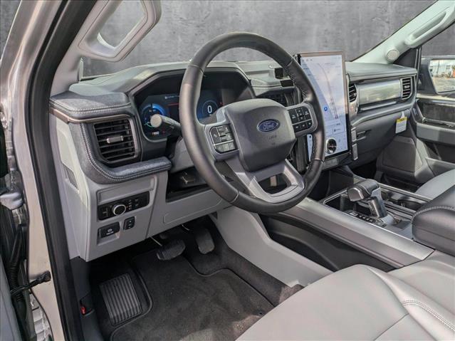 2025 Ford F-150 Lightning photo 2