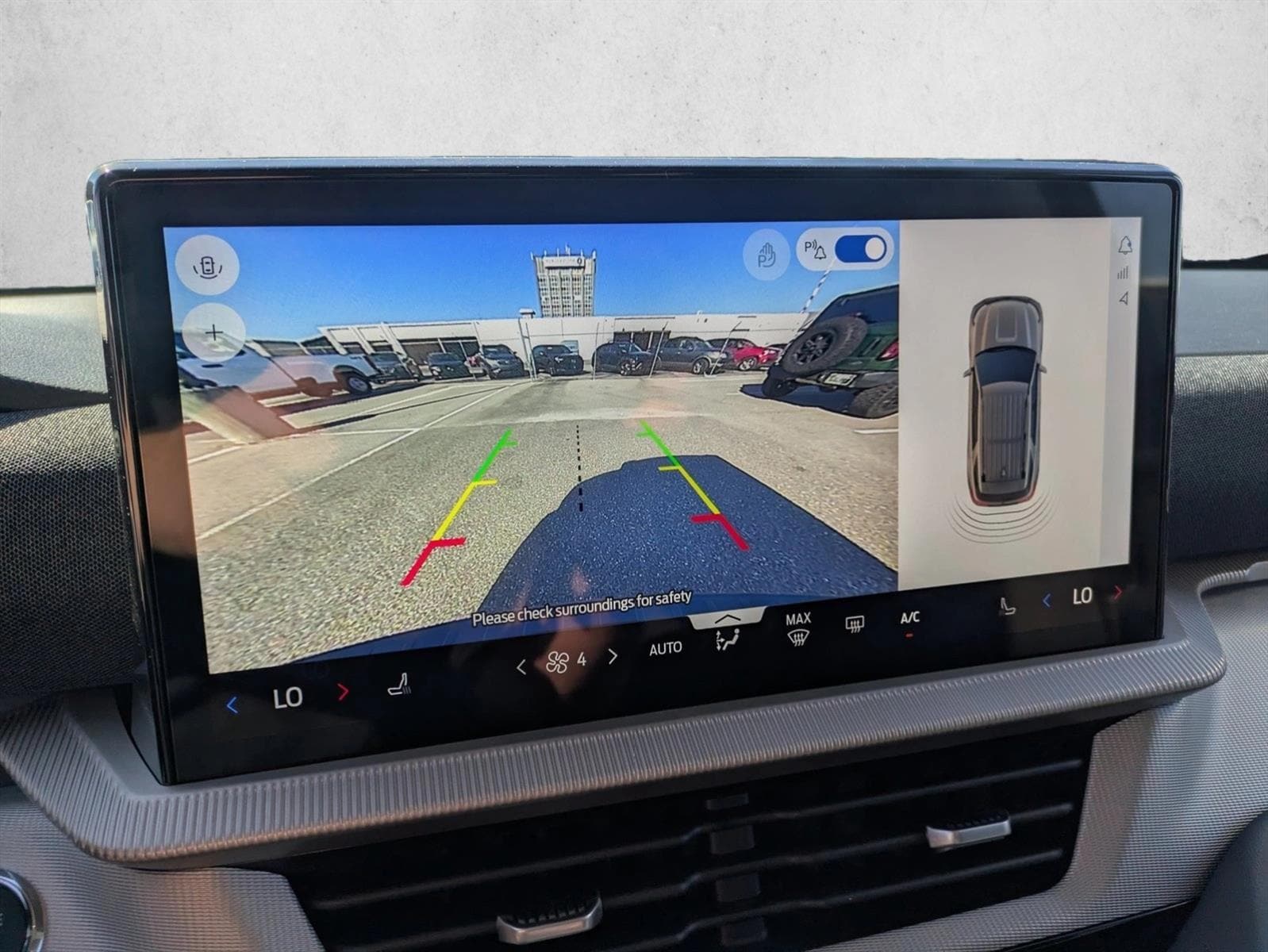 2026 Ford Explorer Active - Photo 12