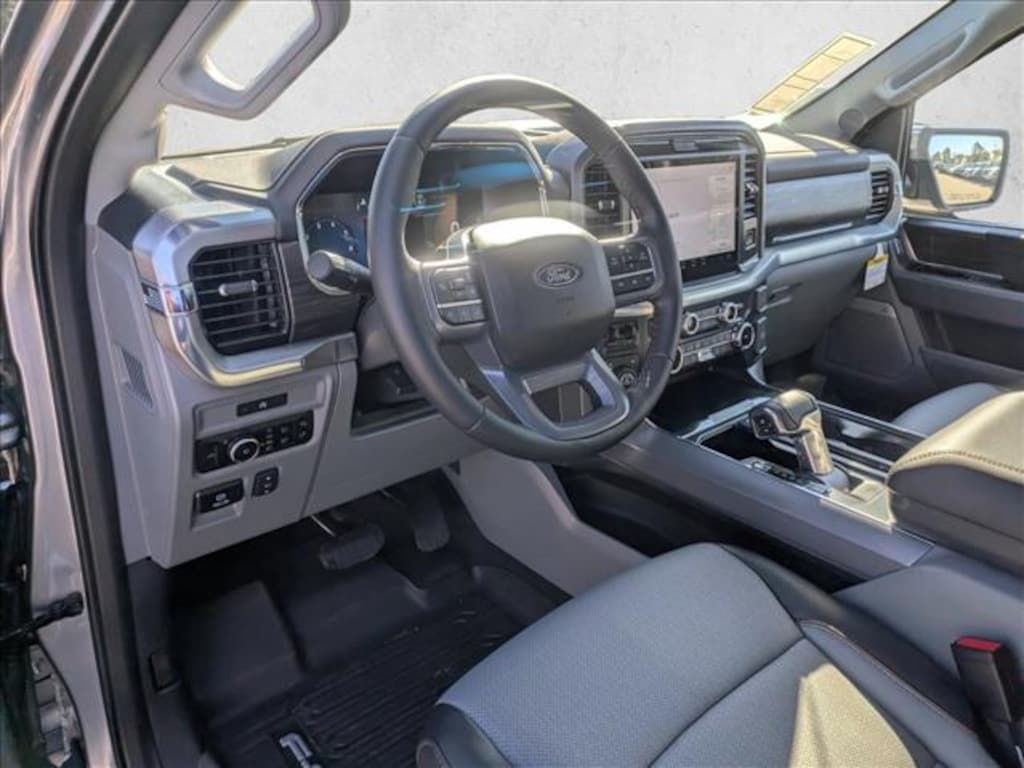 New 2025 Ford F-150 LARIAT Truck SuperCrew Cab