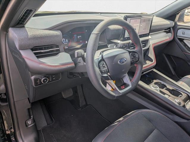 2025 Ford Explorer ST photo 2