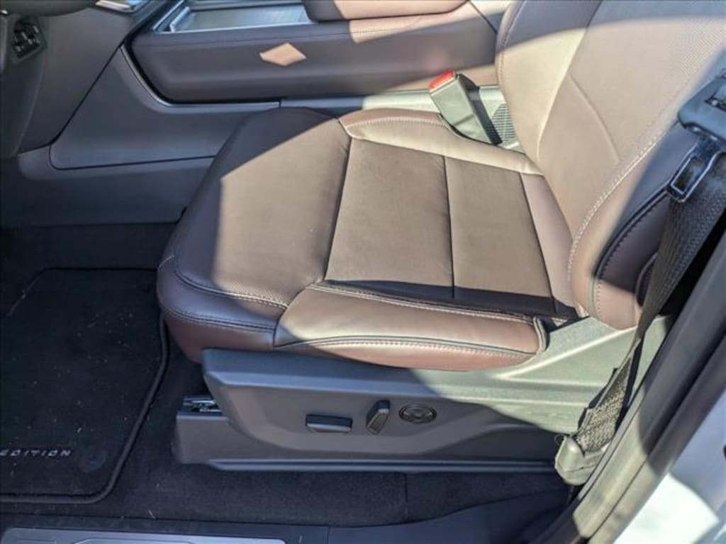 New 2025 Ford Expedition Max Platinum SUV