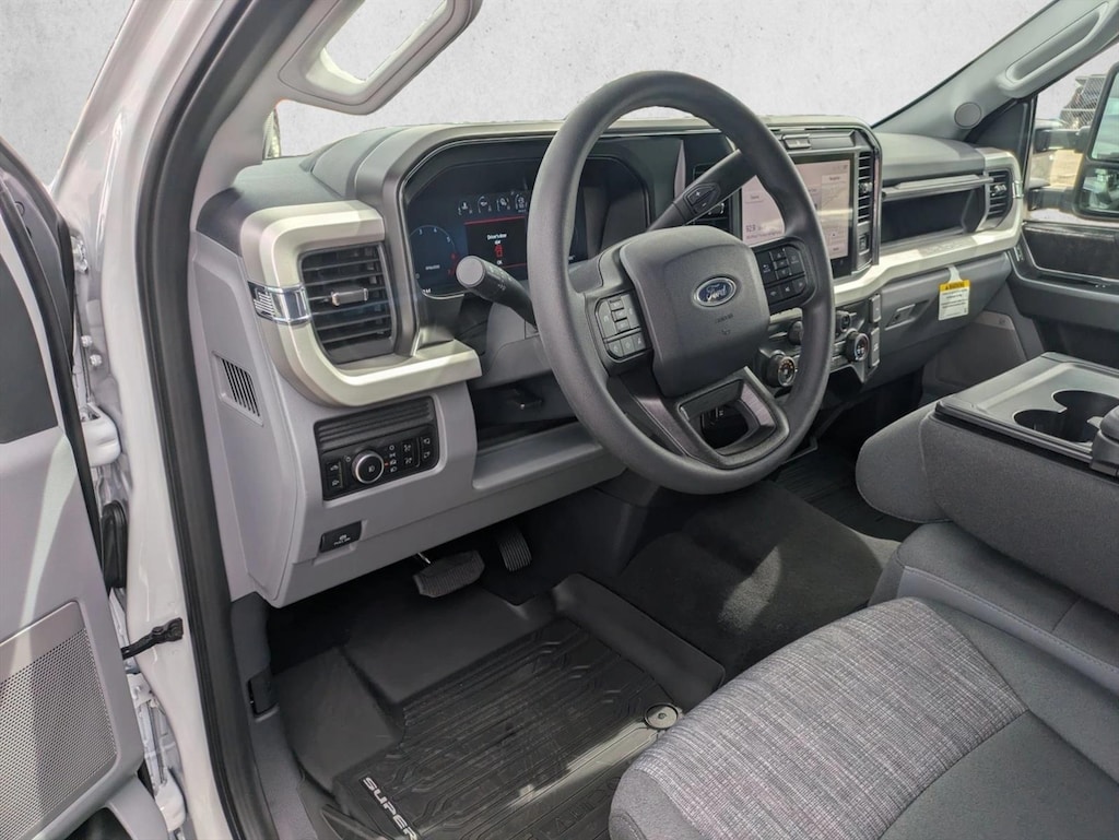 New 2026 Ford F-250 XLT Truck Crew Cab