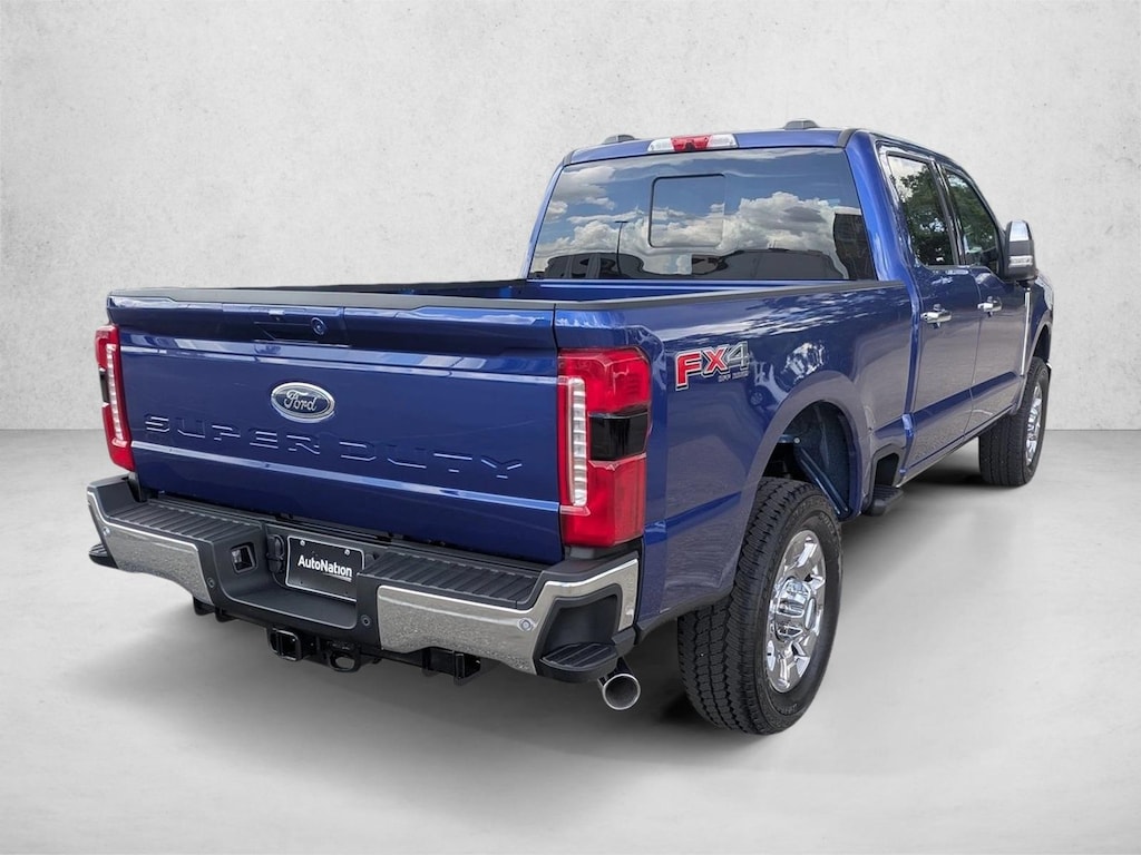 New 2026 Ford F-250 LARIAT Truck Crew Cab