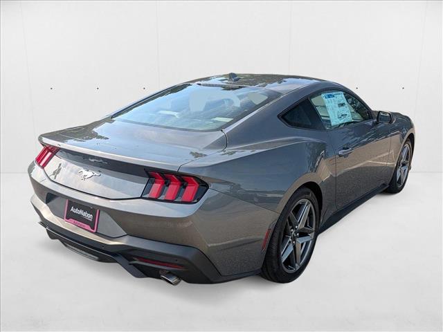 2025 Ford Mustang EcoBoost photo 4