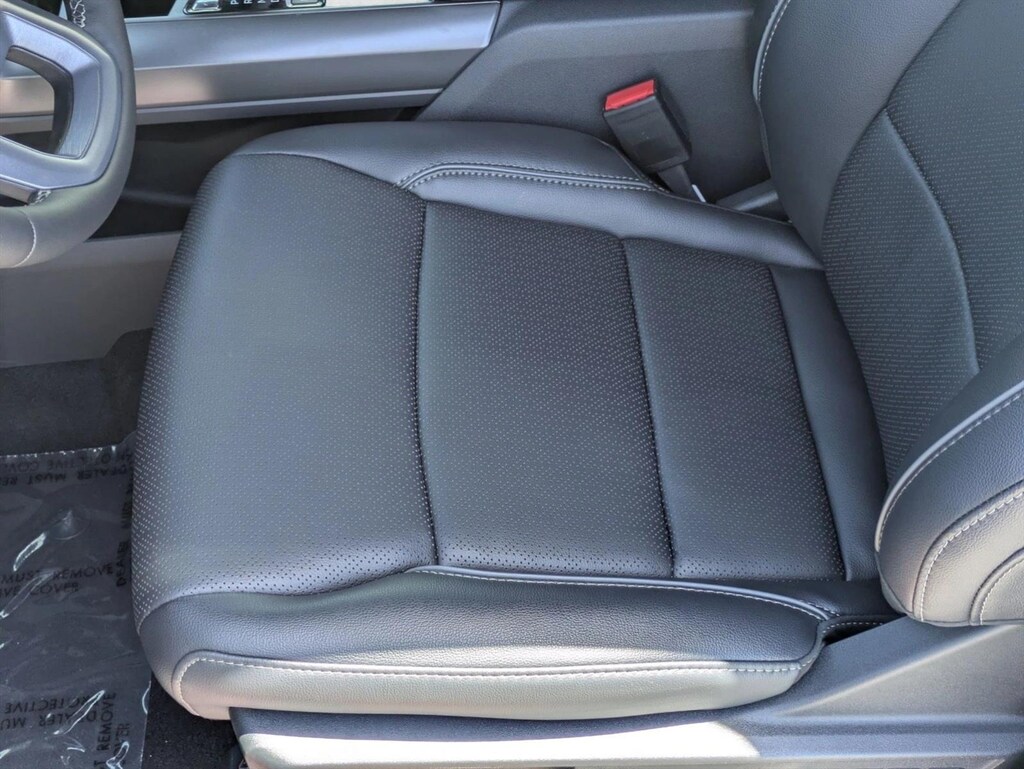New 2026 Ford F-150 LARIAT Truck SuperCrew Cab