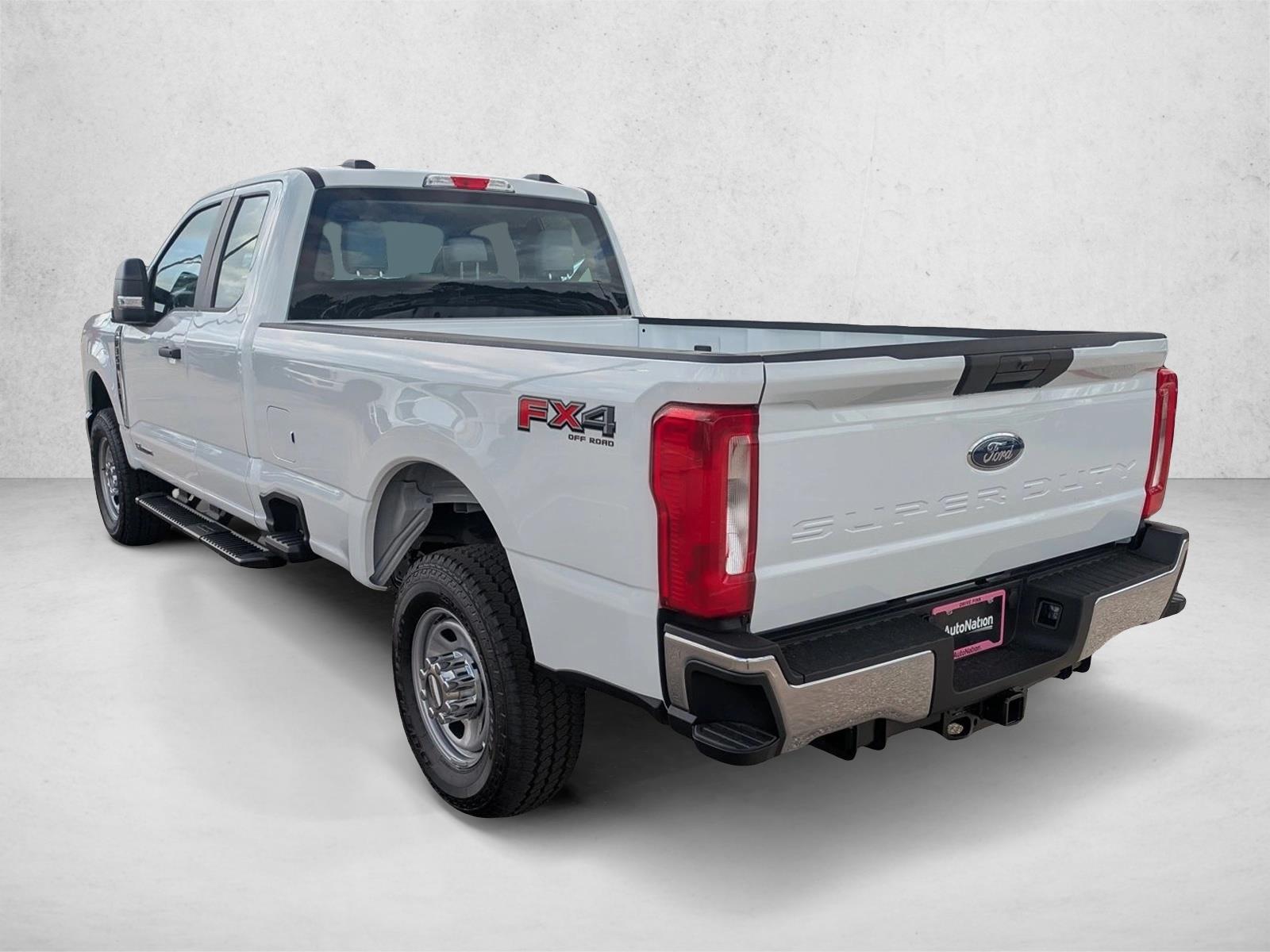 2026 Ford F-350 Super Duty XL - Photo 8
