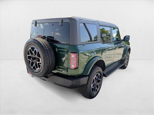 2025 Ford Bronco Outer Banks photo 3
