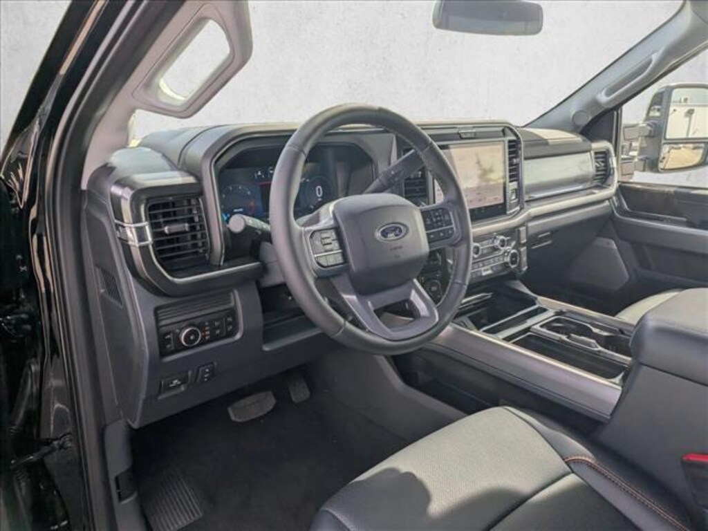 New 2026 Ford F-250 LARIAT Truck Crew Cab