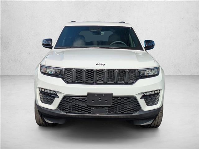 2025 Jeep Grand Cherokee Limited photo 2