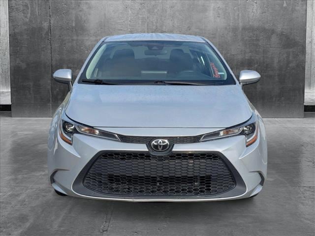 Used 2022 Toyota Corolla LE with VIN 5YFEPMAE3NP365370 for sale in Mobile, AL