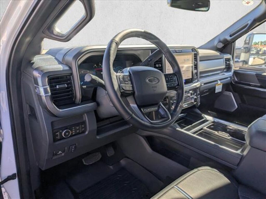 New 2026 Ford F-350 Platinum Truck Crew Cab