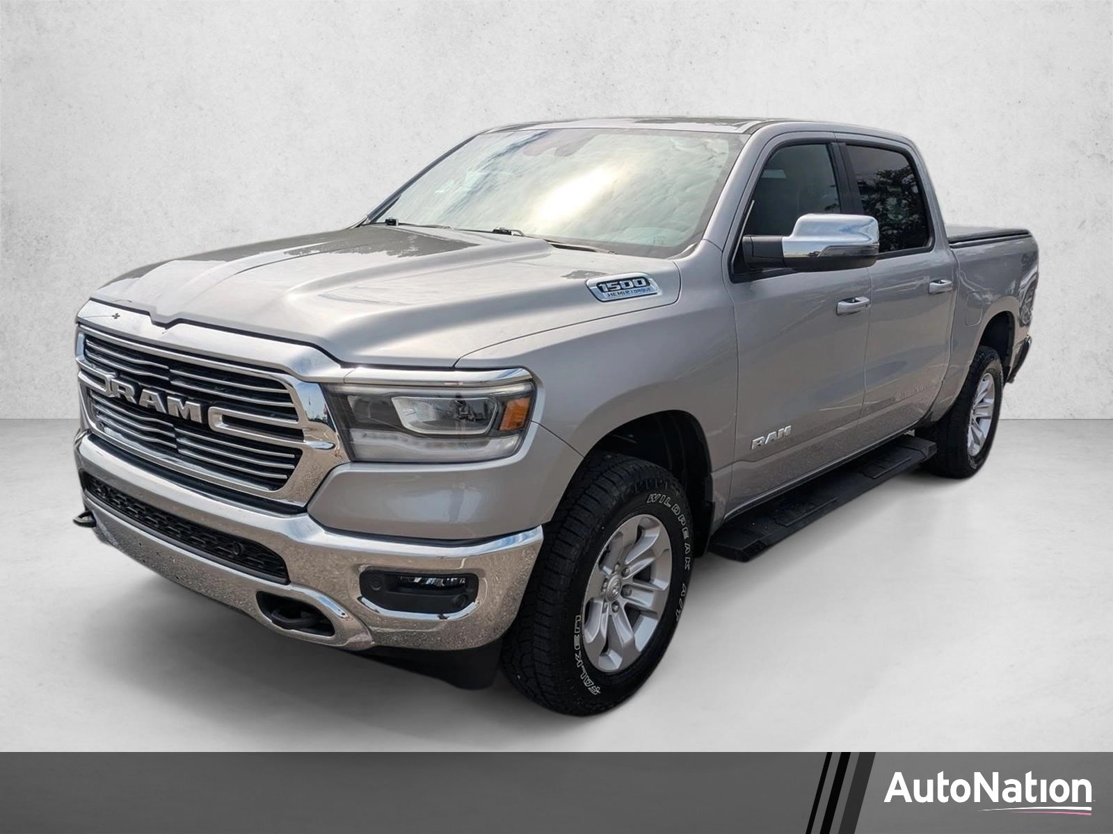 2023 RAM 1500 Laramie 4x4 Crew Cab 5'7's photo