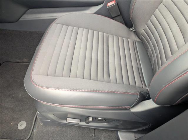 2025 Ford Explorer ST-Line photo 3