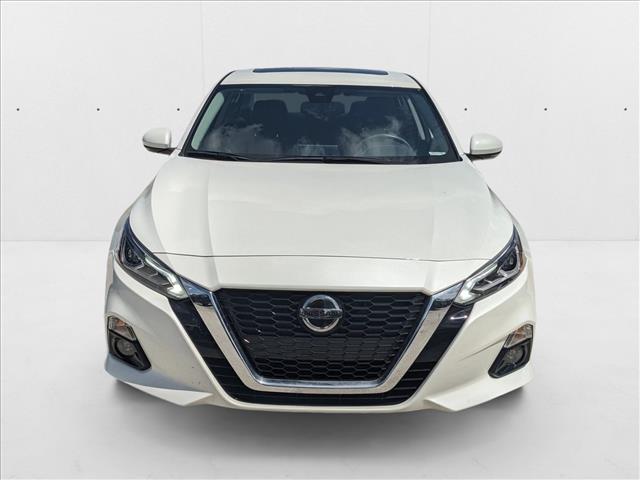 2021 Nissan Altima 2.5 Platinum photo 2