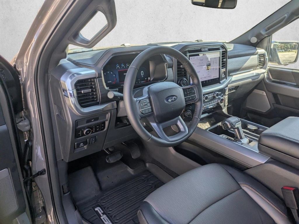 New 2026 Ford F-150 LARIAT Truck SuperCrew Cab