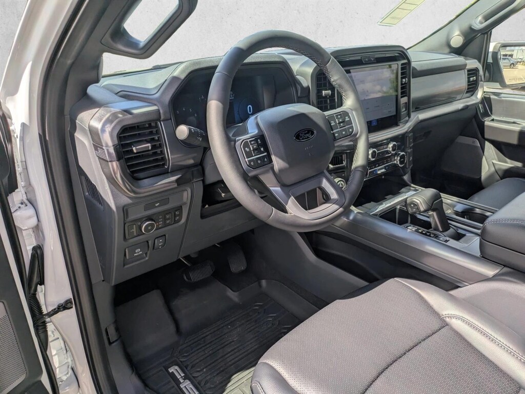 New 2026 Ford F-150 LARIAT Truck SuperCrew Cab
