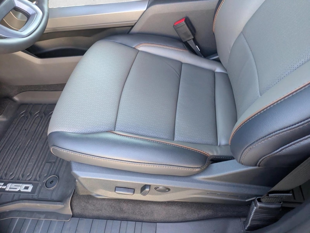 New 2026 Ford F-150 LARIAT Truck SuperCrew Cab