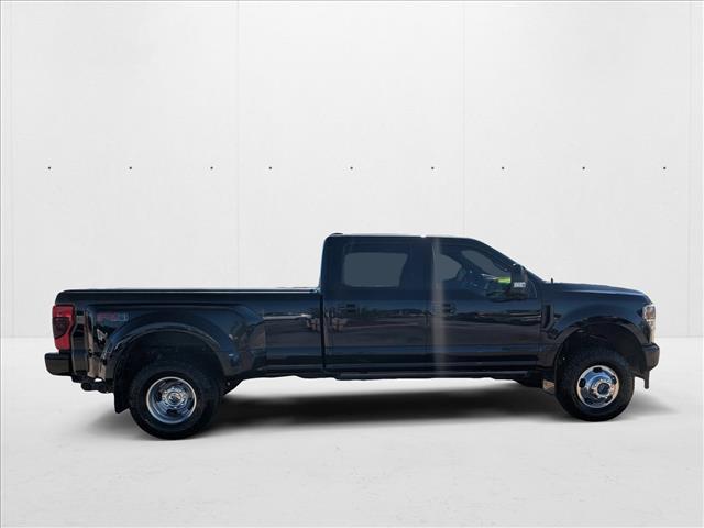 2021 Ford F-350 Lariat photo 3