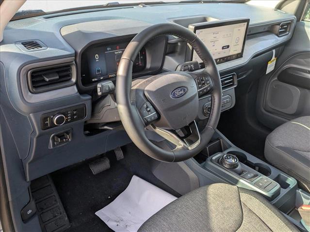 2025 Ford Maverick XLT photo 2