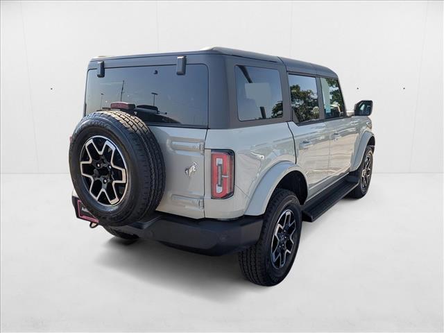 2025 Ford Bronco Outer Banks photo 4