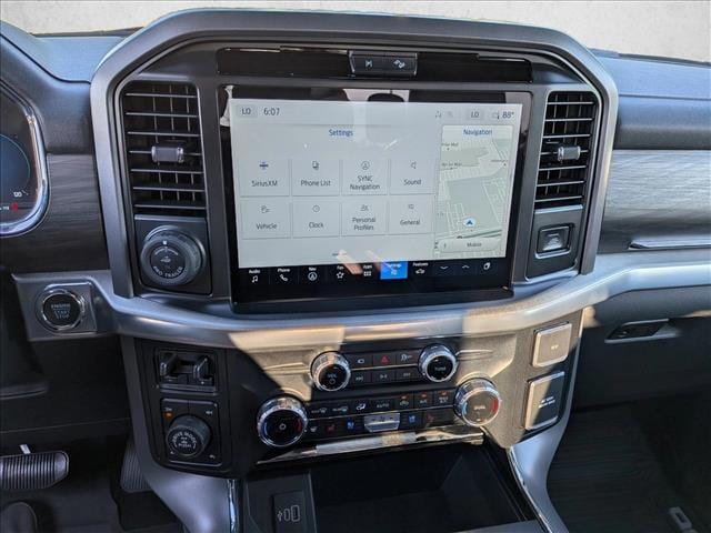 2025 Ford F-150 Lariat - Photo 12