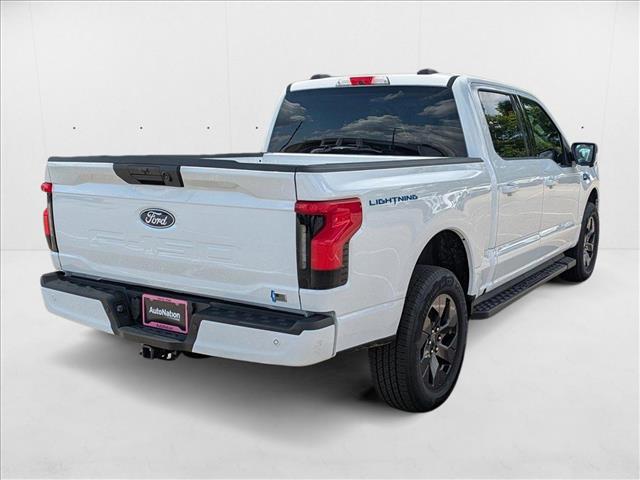 2025 Ford F-150 Lightning photo 4