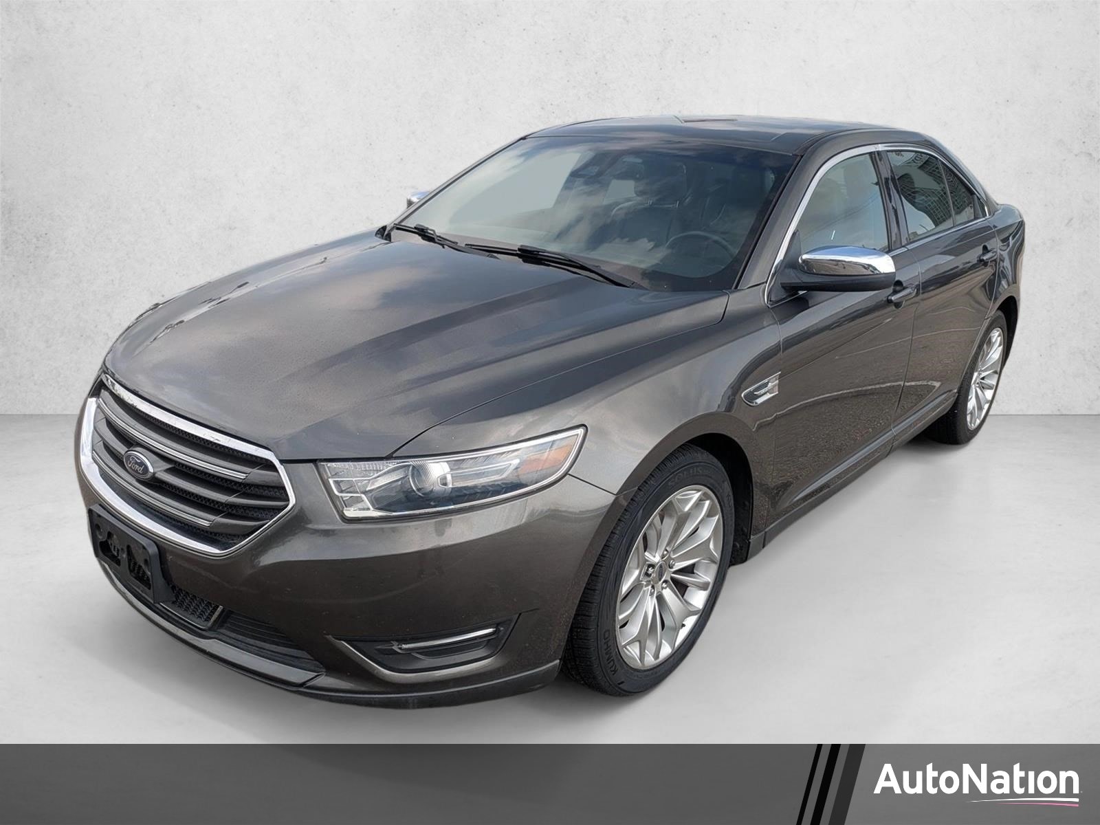 2019 Ford Taurus Limited FWD's photo