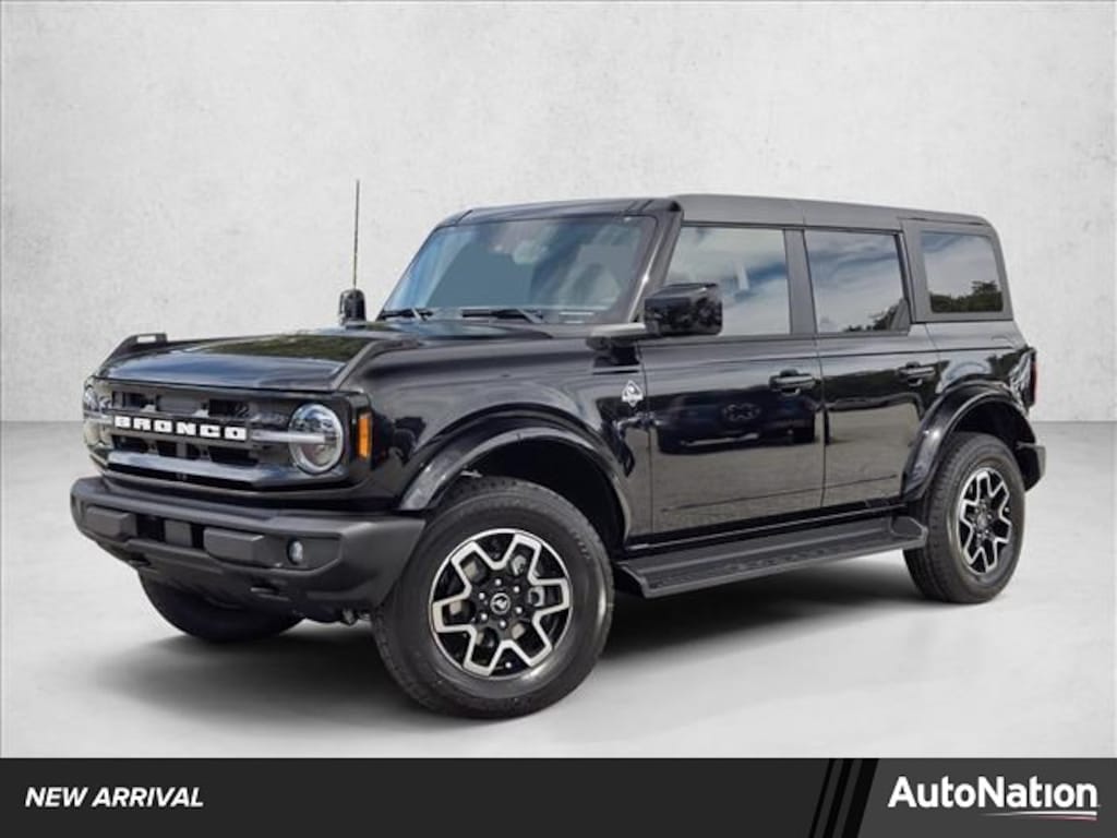 New 2025 Ford Bronco Outer Banks SUV